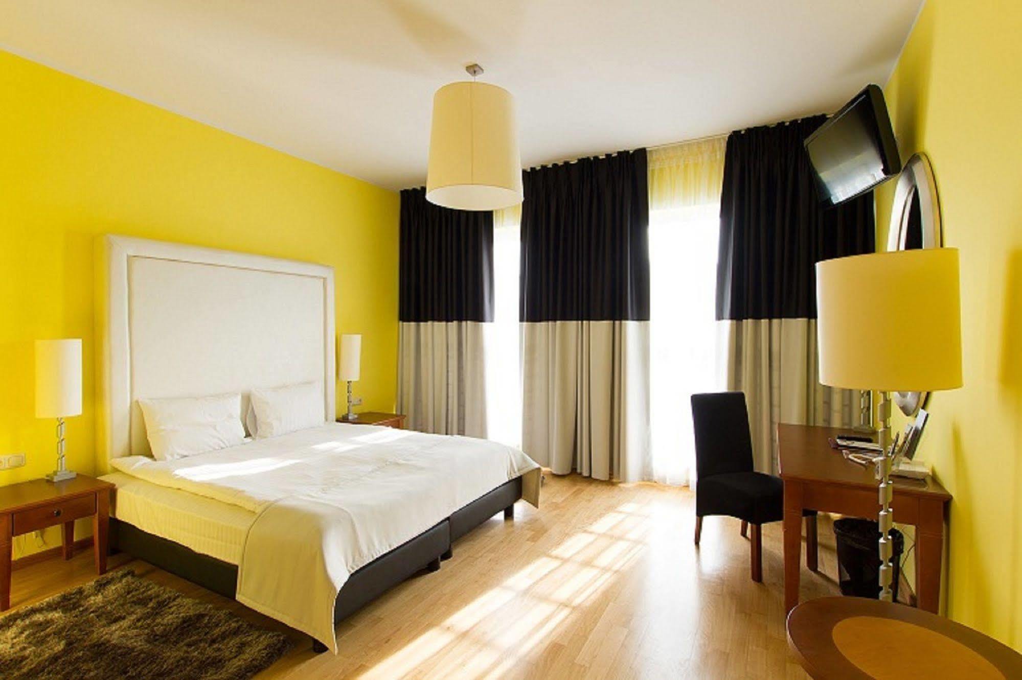 Don Prestige Aparthotel 4*